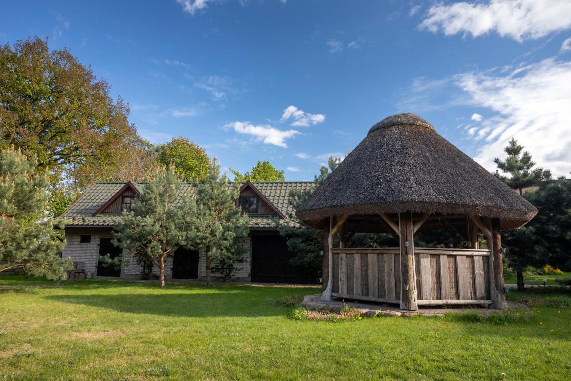 Dom Pod Lipa Villa Jaminy Eksteriør bilde