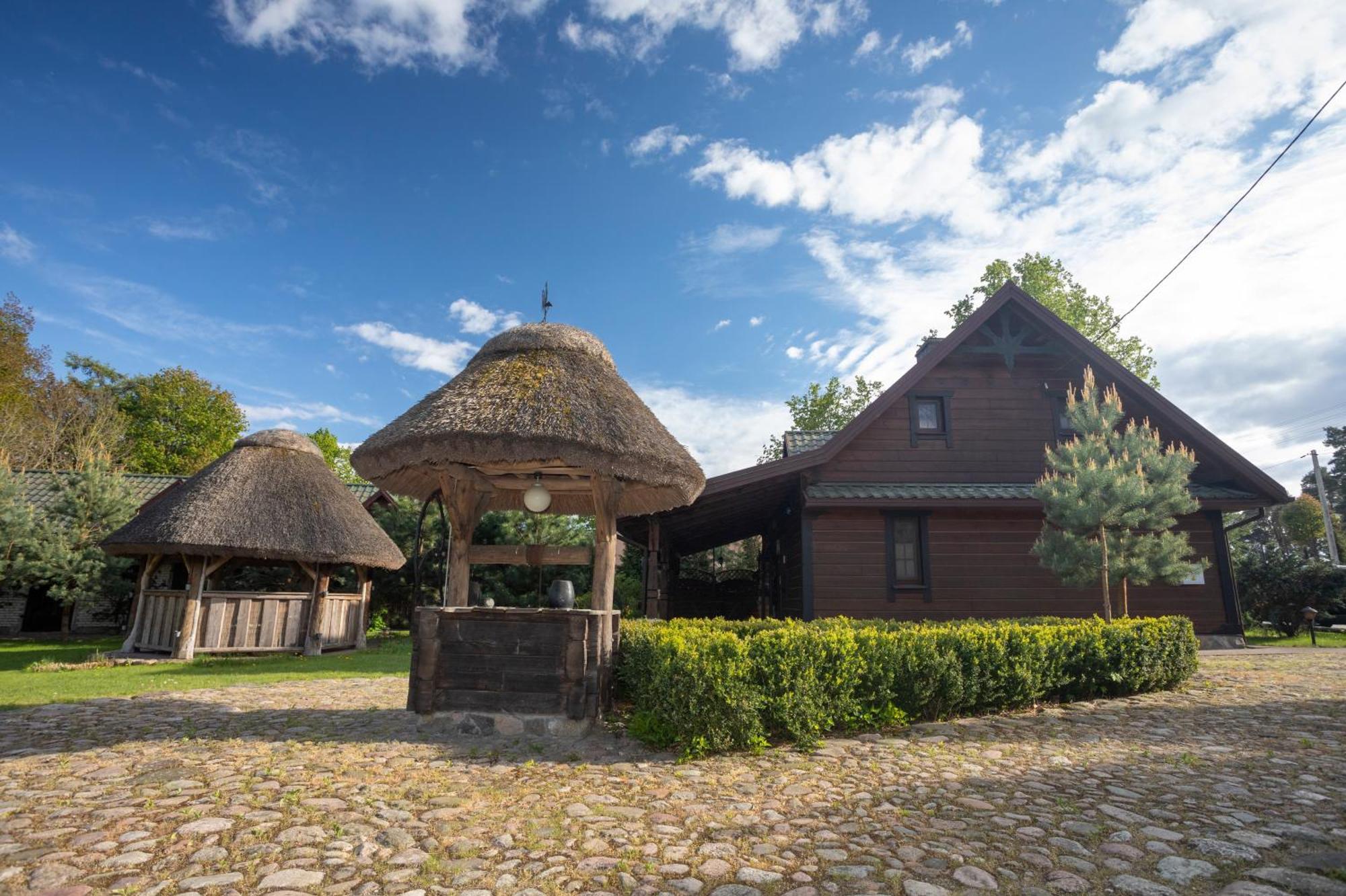 Dom Pod Lipa Villa Jaminy Eksteriør bilde